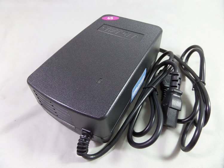 PWY1210A LiFePO4 / LiFeYPO4 Battery Charger